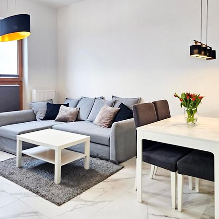 Visit Baltic - Platan Tower Grey Apartment Swinoujscie Exterior photo