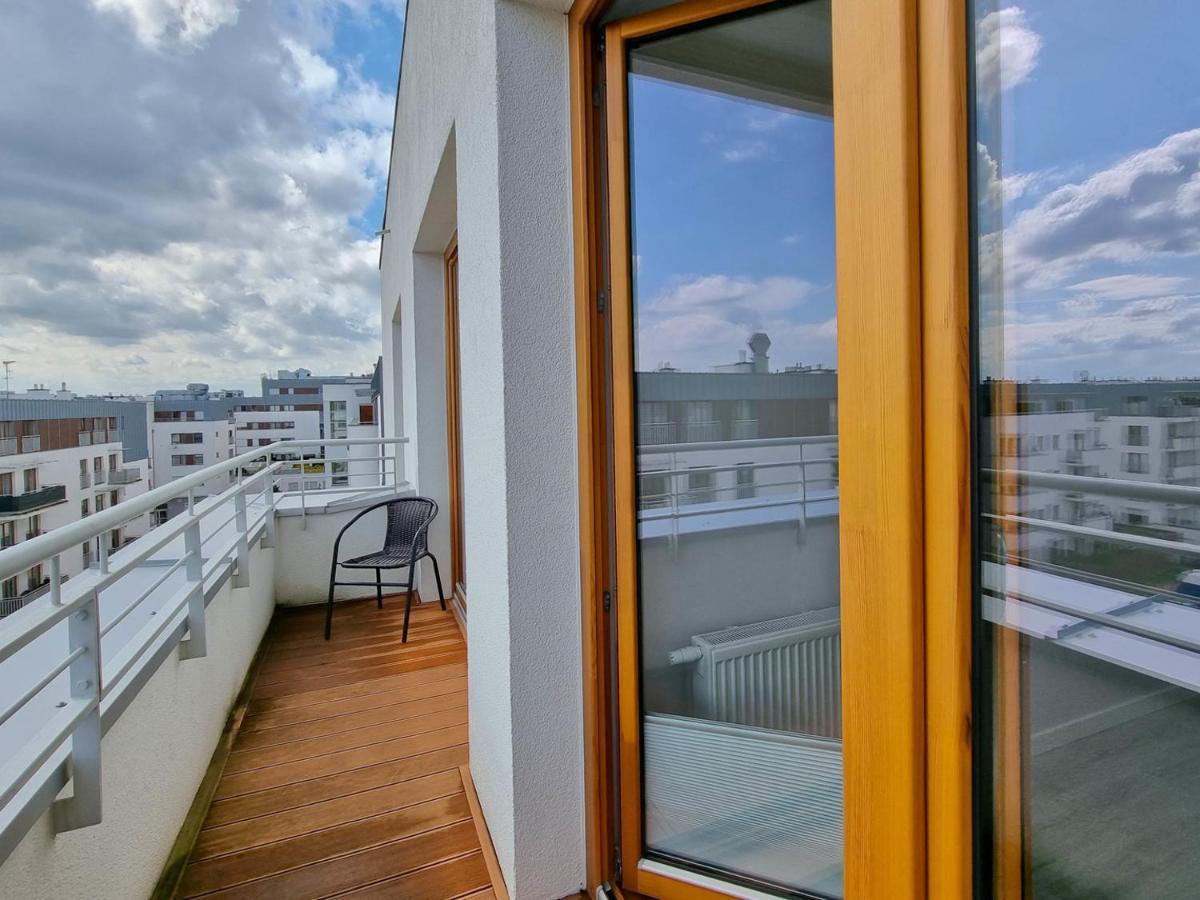 Visit Baltic - Platan Tower Grey Apartment Swinoujscie Exterior photo