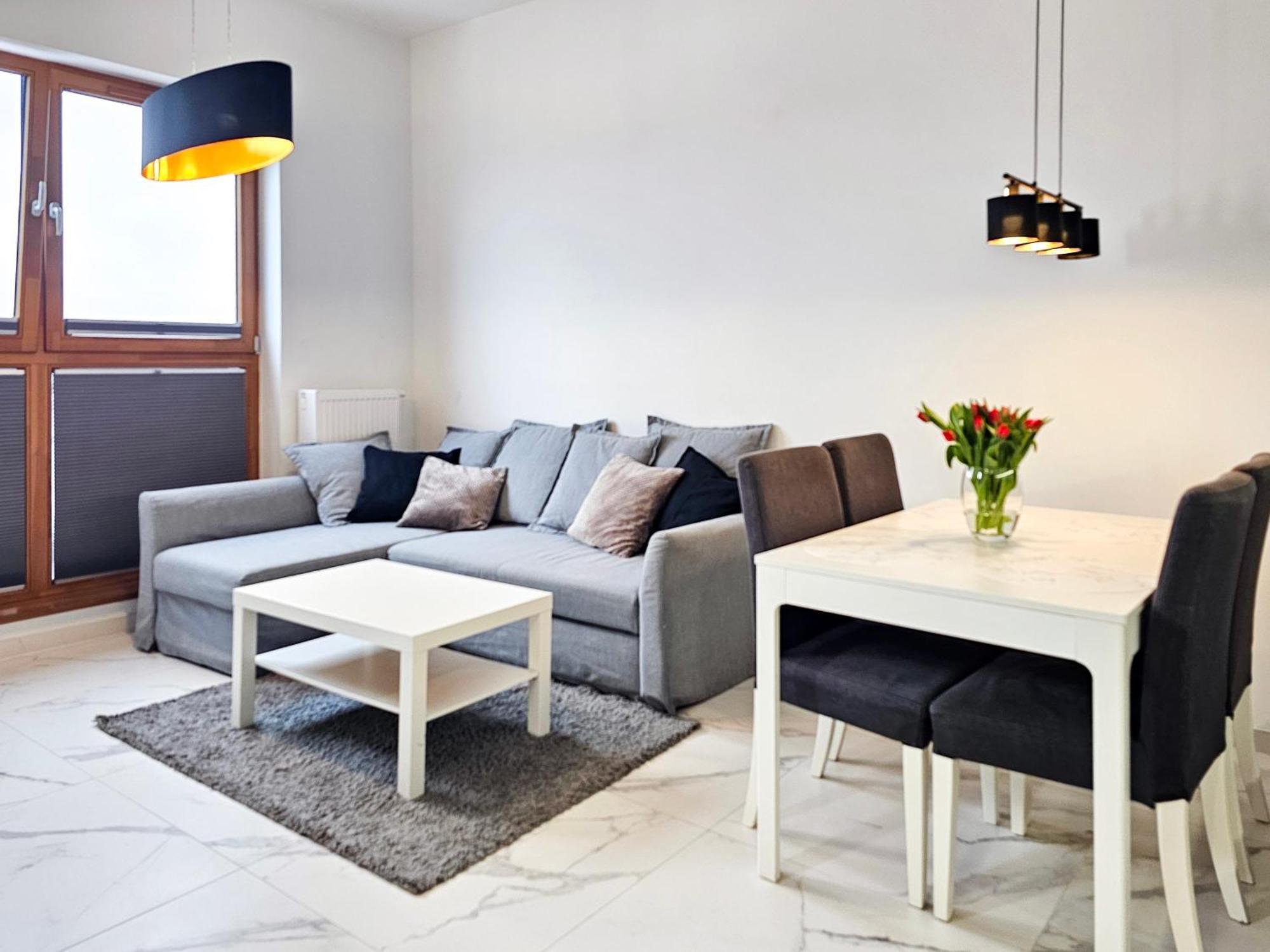 Visit Baltic - Platan Tower Grey Apartment Swinoujscie Exterior photo