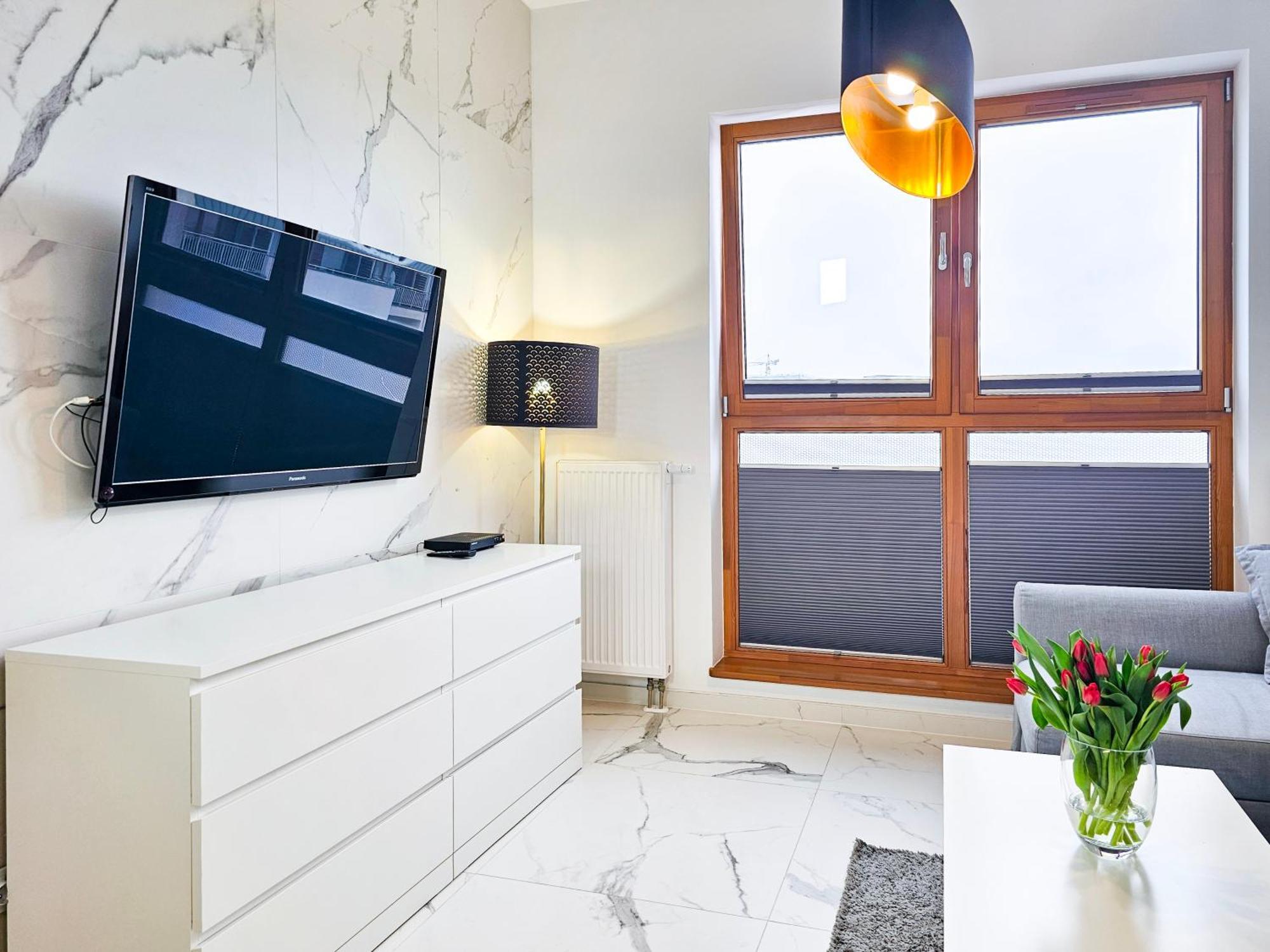 Visit Baltic - Platan Tower Grey Apartment Swinoujscie Exterior photo